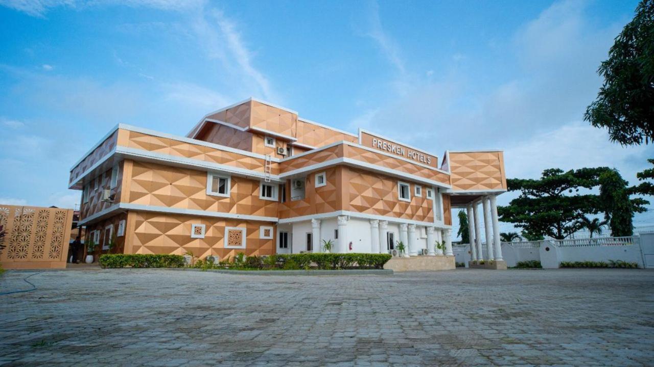 Presken Waters Hotel Lagos Exterior foto